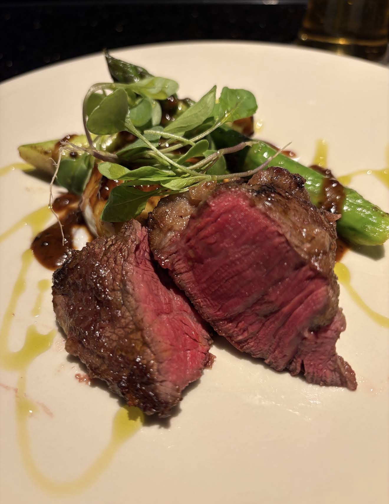 フルニールで提供された肉料理
